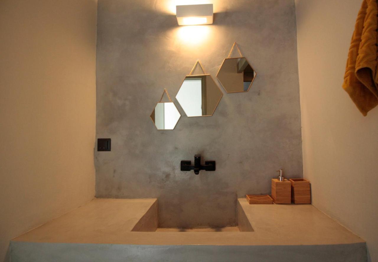 New Guesthouse In Emporios Emporeiós Exteriör bild
